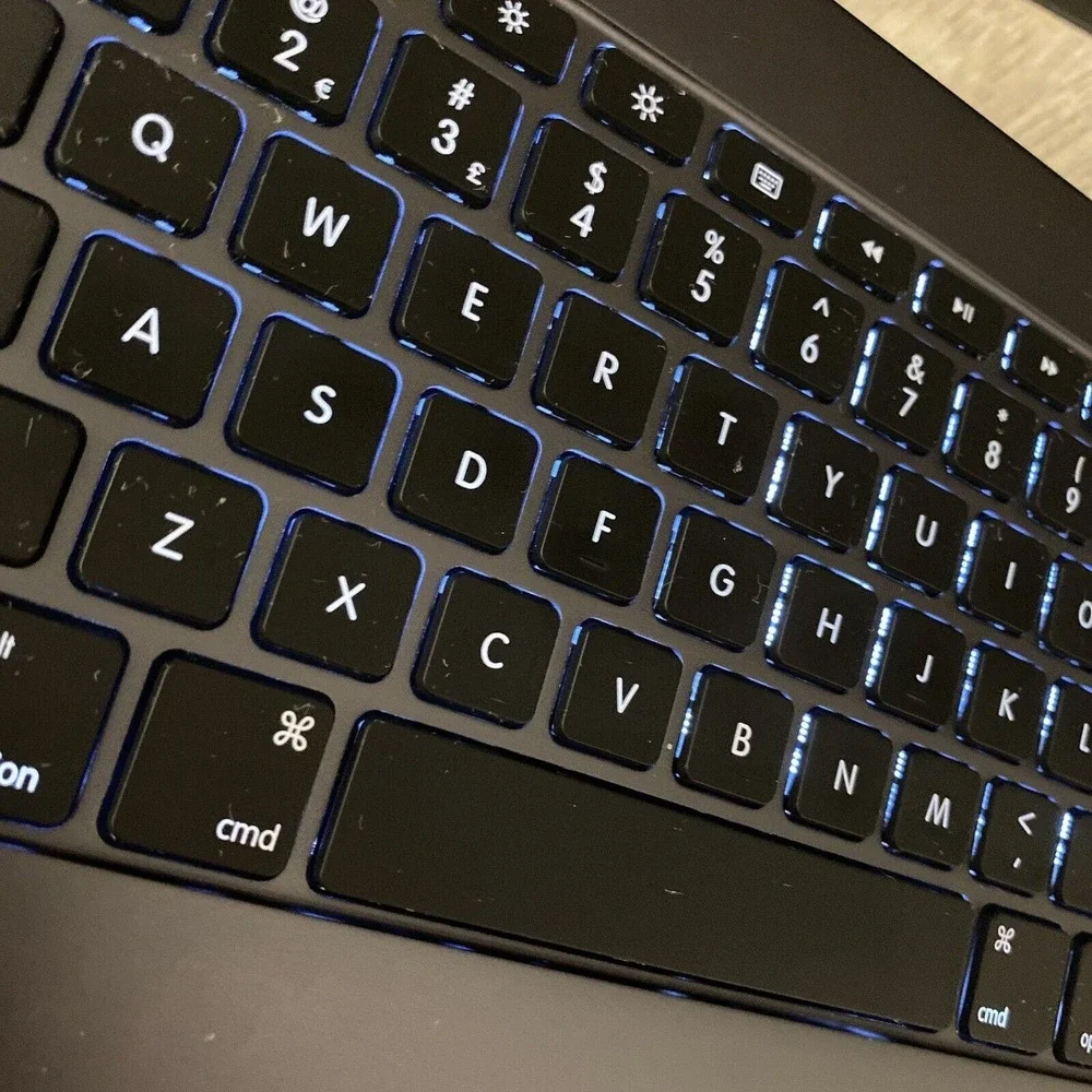 Brydge 12.9 iPad Pro 3rd & 4th Wireless Bluetooth Keyboard w/ Backlit Keys Gray‎